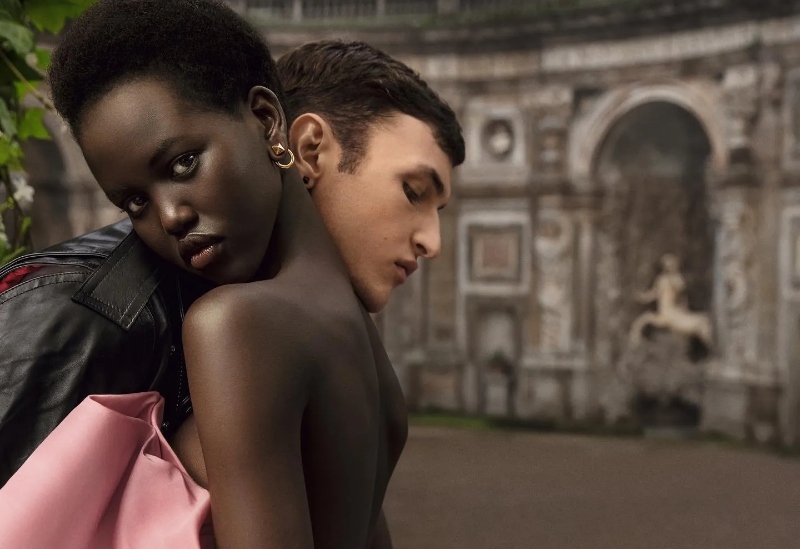 Valentino Beauty endulza la primavera con vainilla y coco