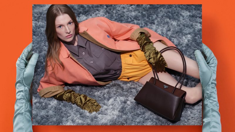 La campaña de Prada es una apuesta por el medio físico