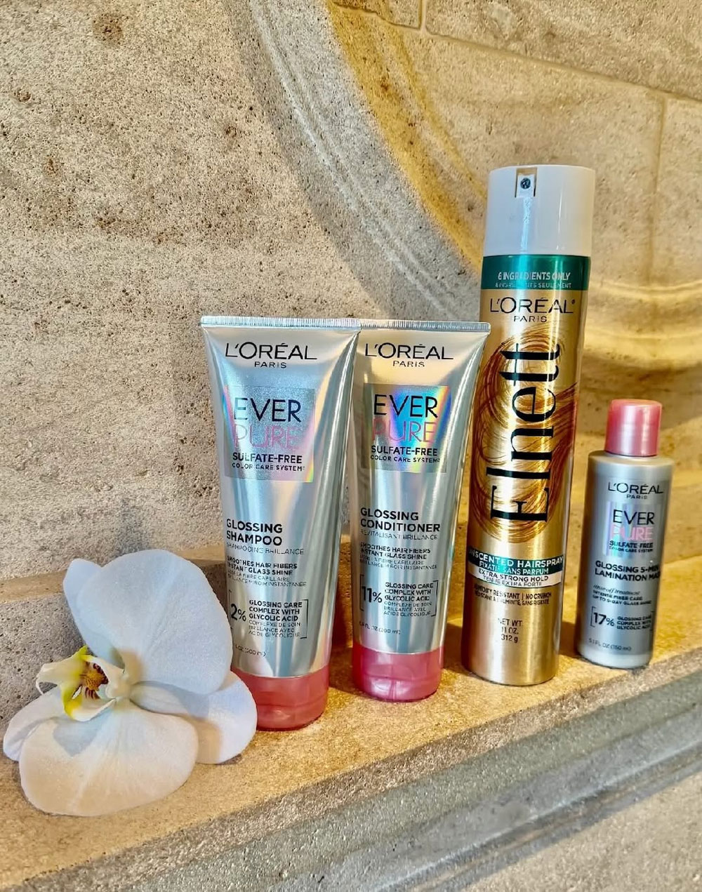 El peinado de Elle Fanning: glamour en los Globos de Oro