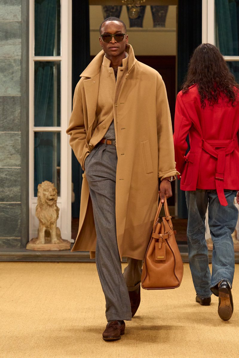 Ralph Lauren sigue haciendo Ralph Lauren (y debería seguir)