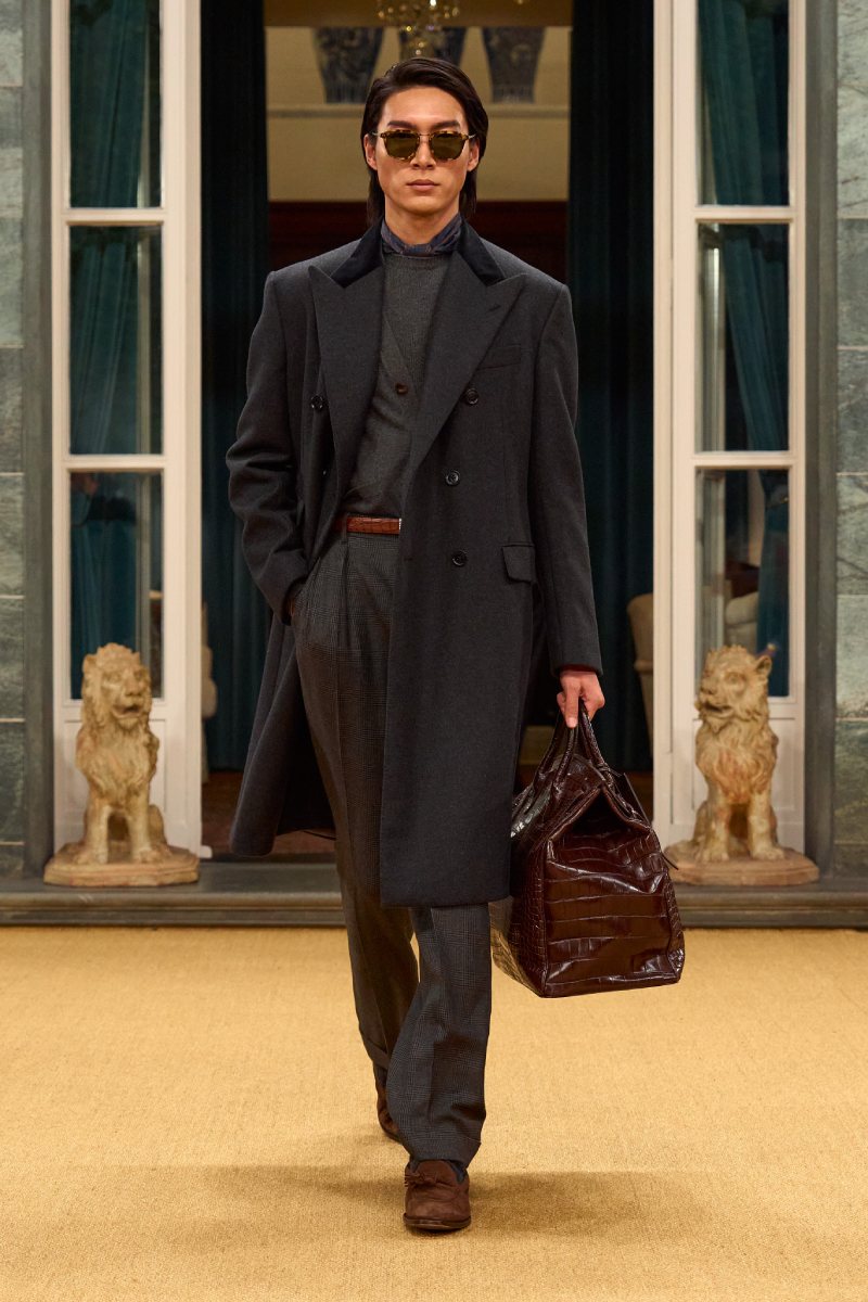 Ralph Lauren sigue haciendo Ralph Lauren (y debería seguir)