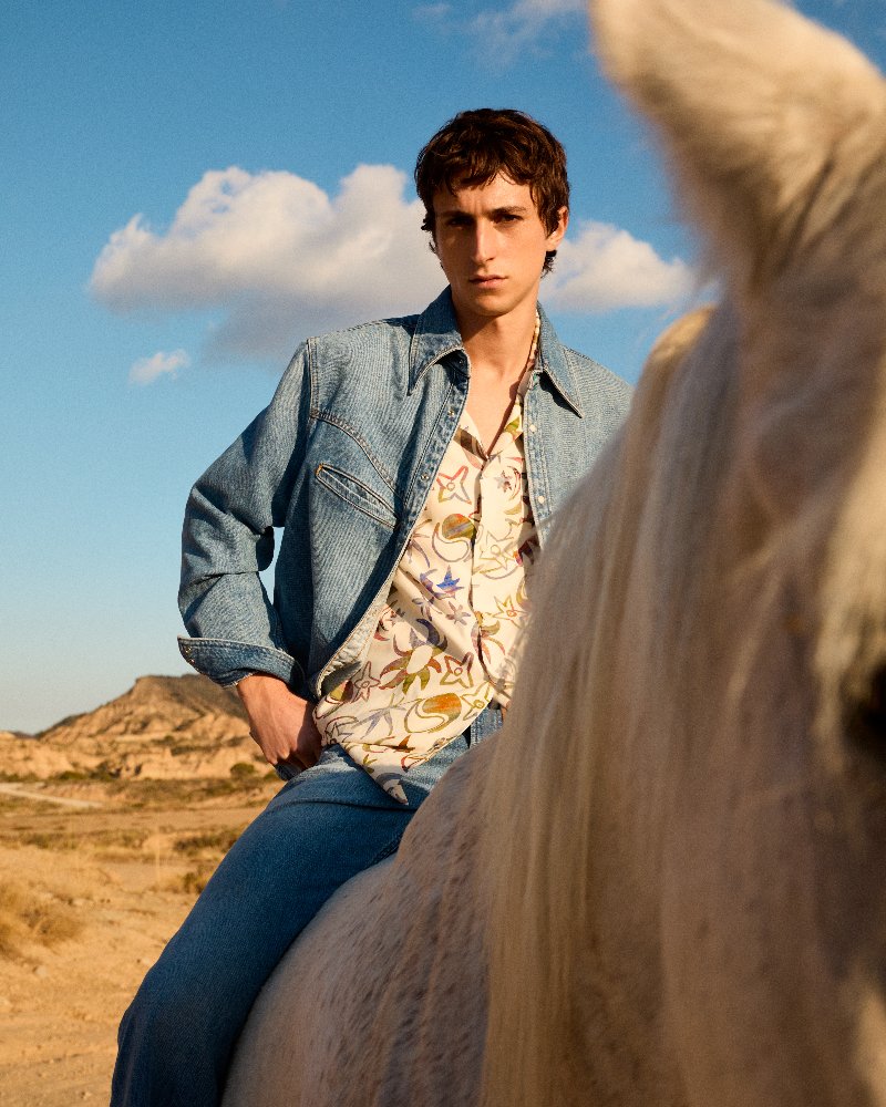 En primavera, haz layering con la ropa de Scotch & Soda