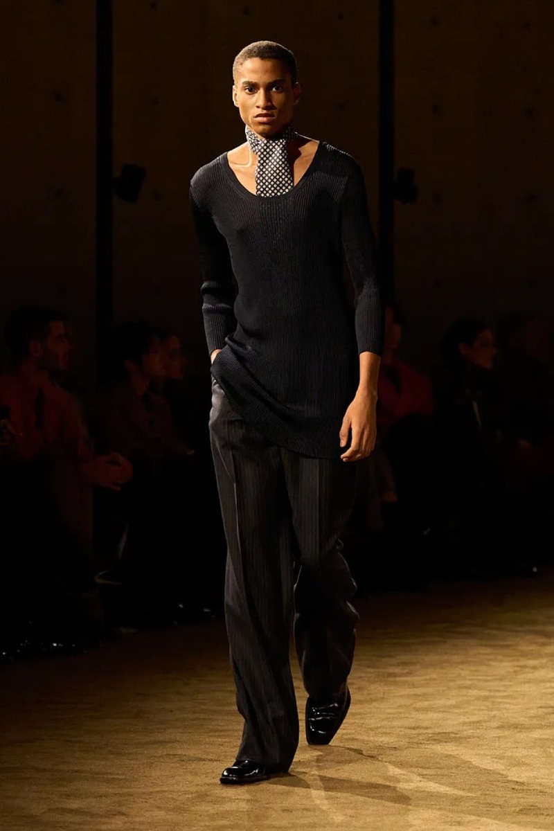 Saint Laurent hace un estudio de intimidad y masculinidad