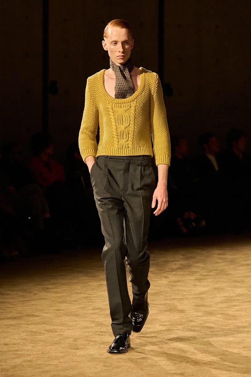 Saint Laurent hace un estudio de intimidad y masculinidad