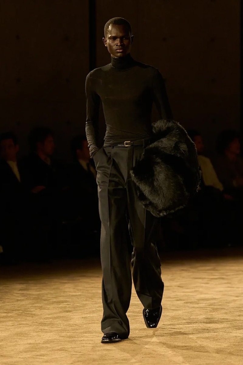 Saint Laurent hace un estudio de intimidad y masculinidad