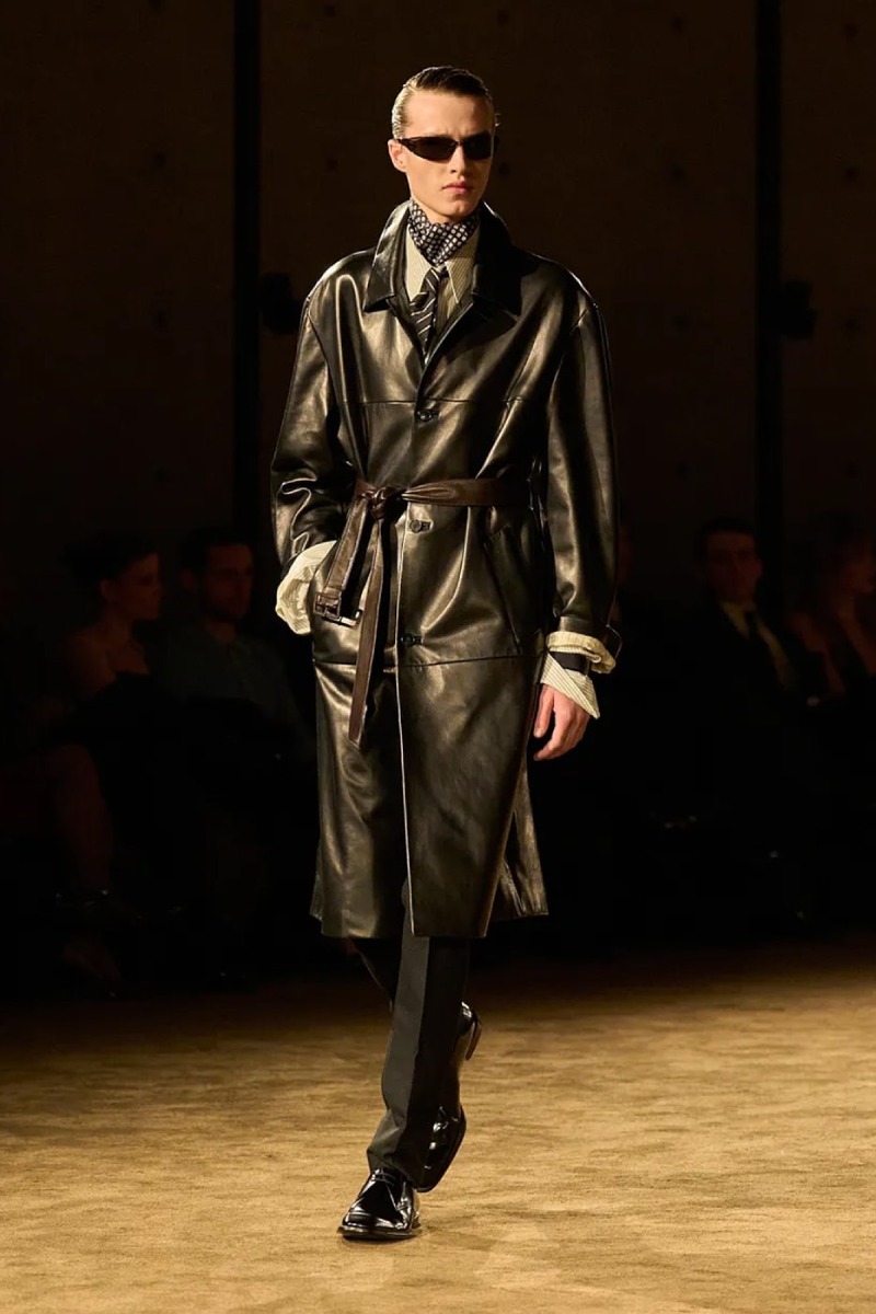 Saint Laurent hace un estudio de intimidad y masculinidad