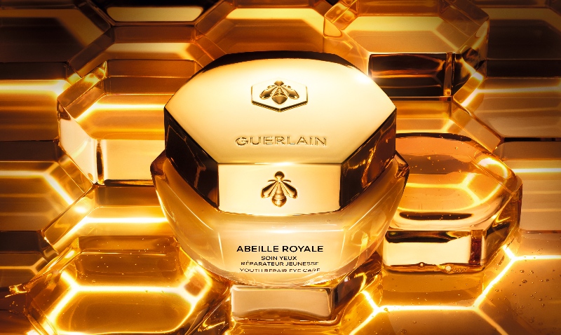 Guerlain cuida la zona de ojos con miel y ácido hialurónico