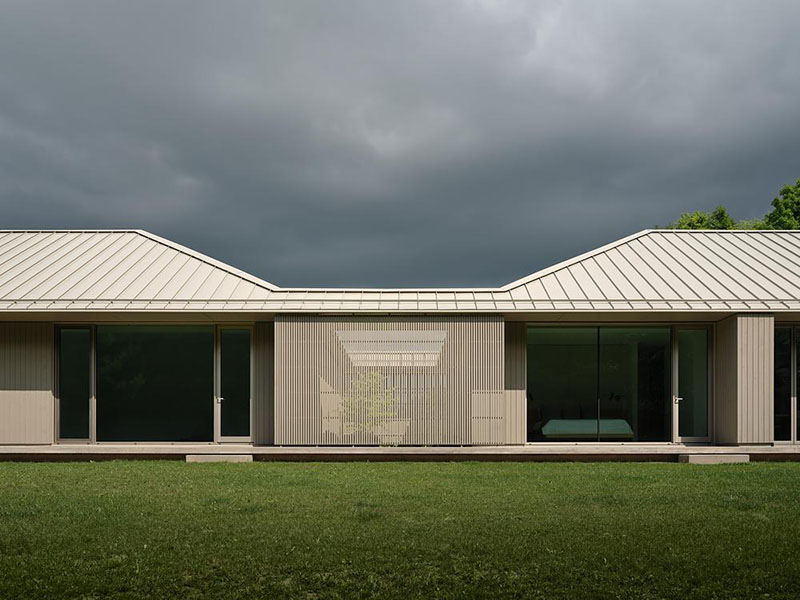 El estudio Superkül diseña Casa Ridge sin ir contra natura