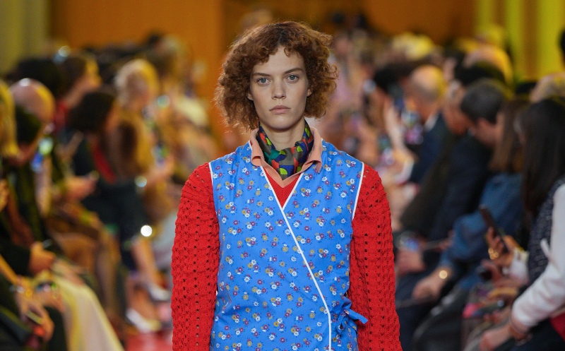 Tu delantal no es Miu Miu, pero tiene estilo asegurado