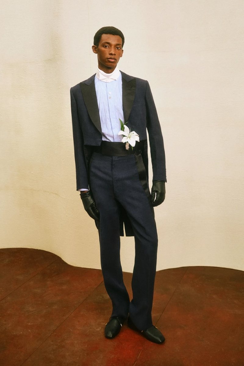 Wales Bonner simplifica y depura su uniforme para fw26