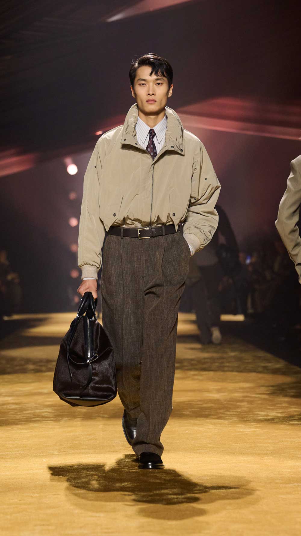 BOSS redefine el traje moderno en su colección FW26