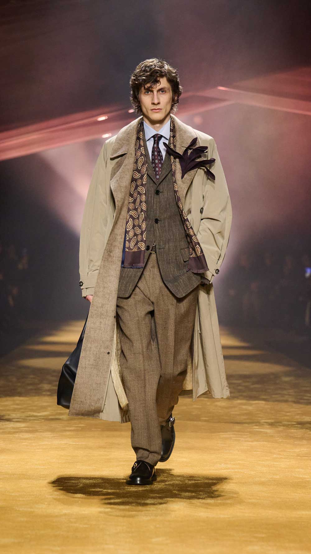 BOSS redefine el traje moderno en su colección FW26