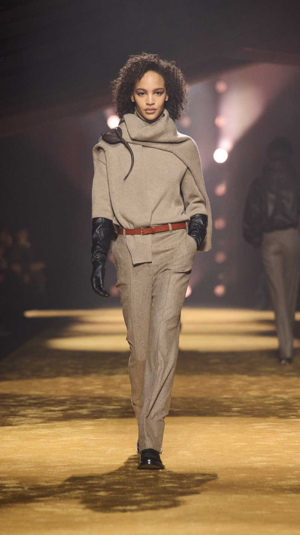 BOSS redefine el traje moderno en su colección FW26