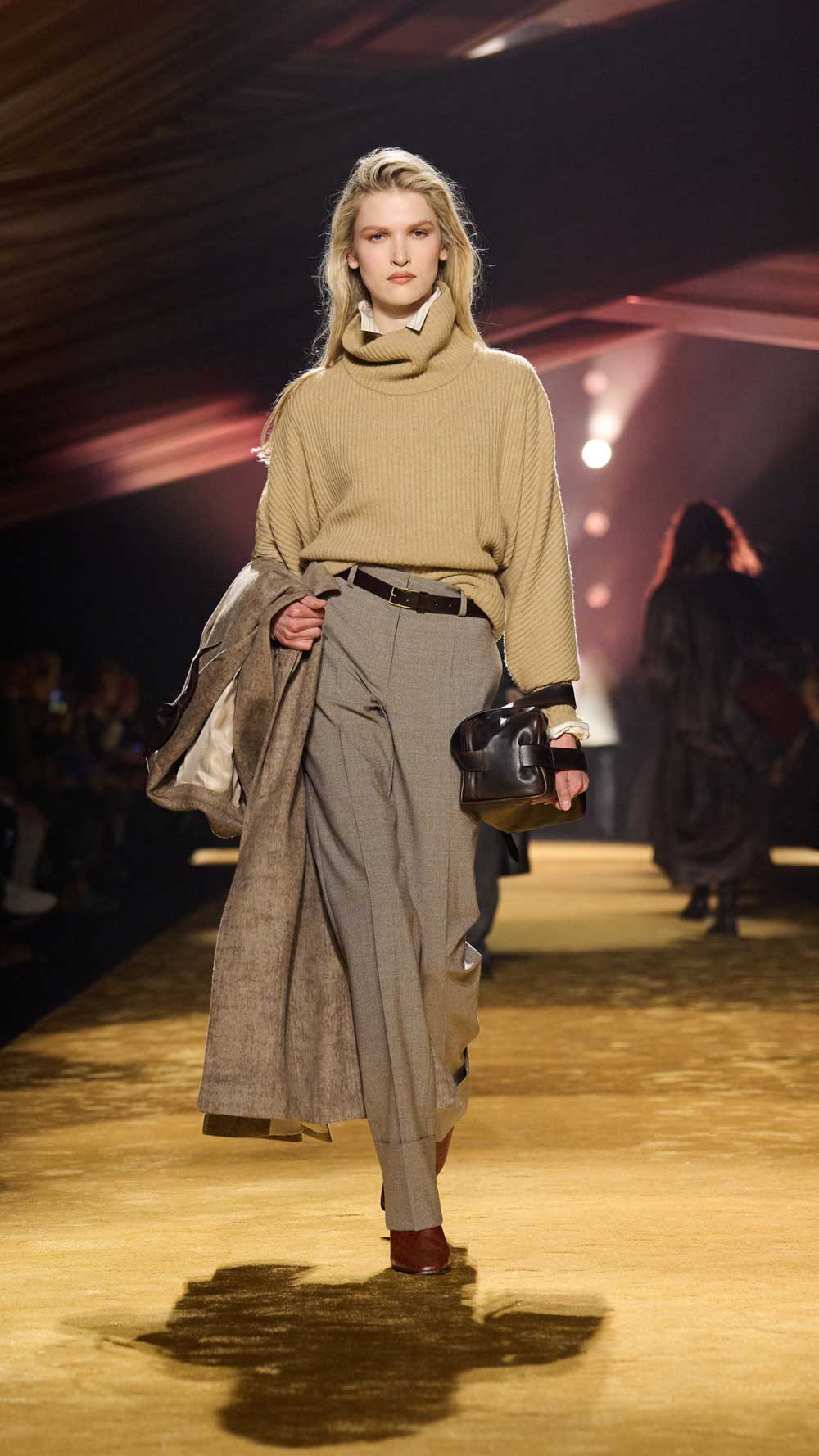 BOSS redefine el traje moderno en su colección FW26