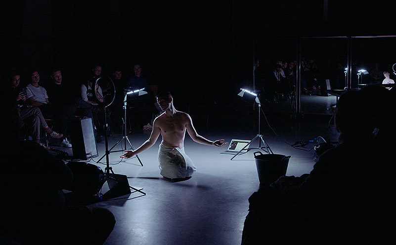 Entrevista a Lluis Garau: La Carn muta del teatro al cine