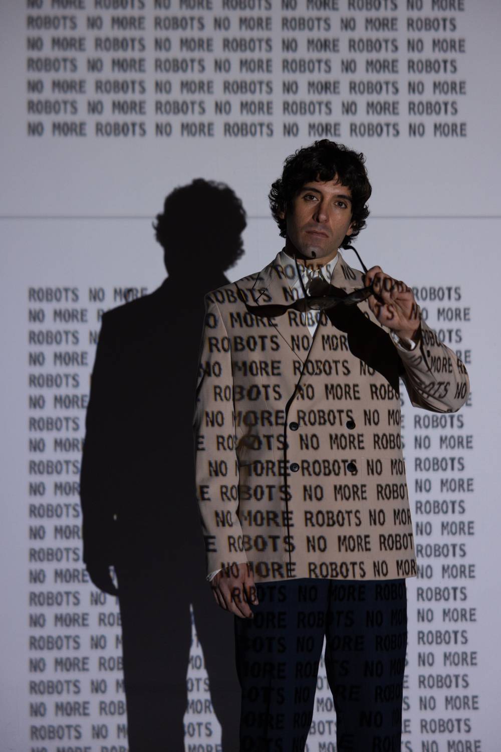 Maximiliano Calvo hace terapia en su disco Terapia de Grupo