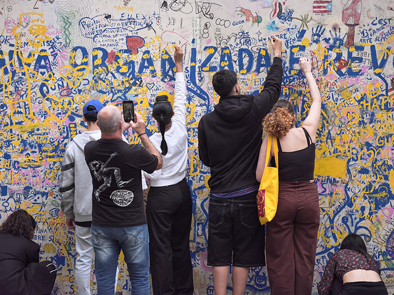 Collective Osmosis: Oscar Murillo dialoga con Claude Monet