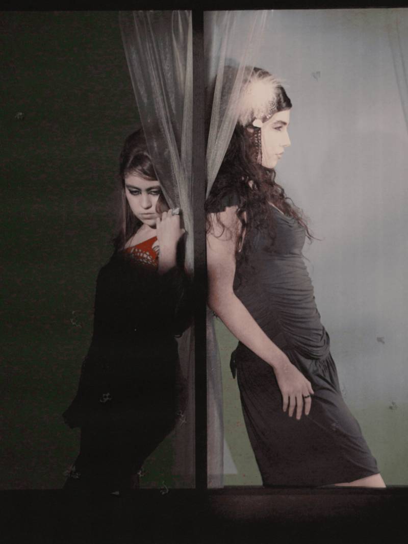 rebe y Amore, las dos divas raras, auténticas y especiales