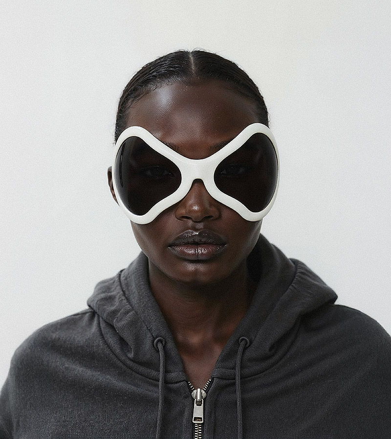 The Clueless: como dirigir la IA para crear imágenes reales