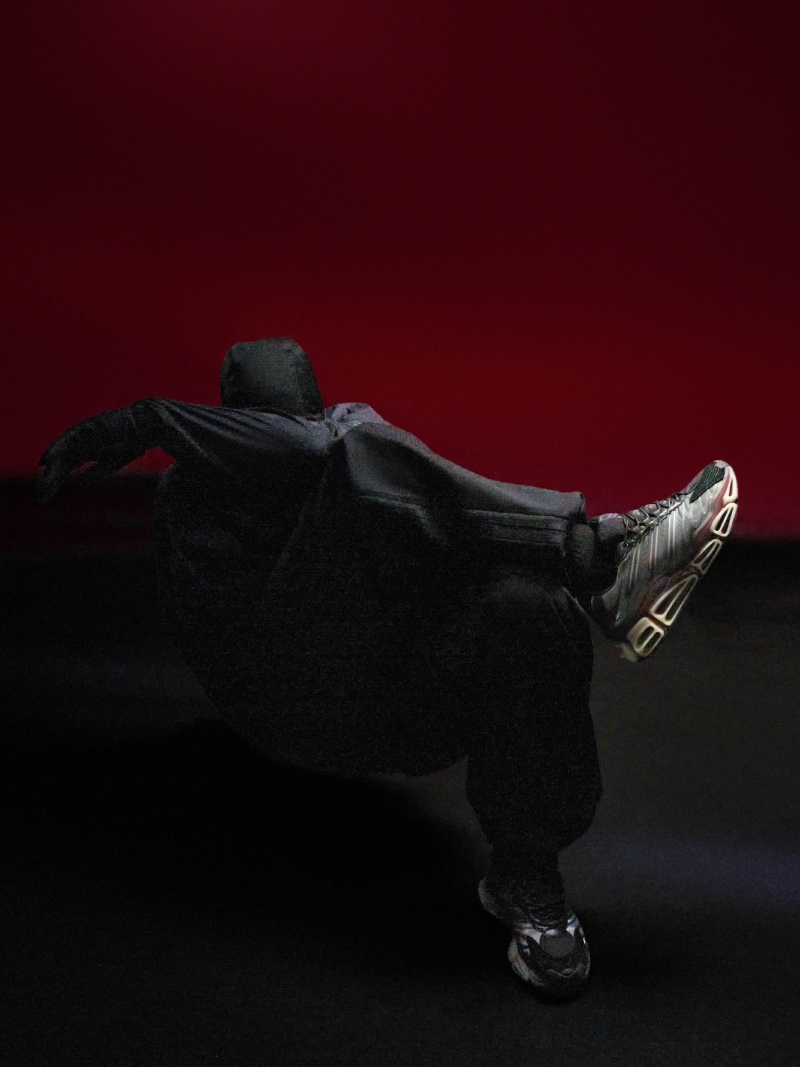 adidas y Willy Chavarria reimaginan las Megaride dosmileras