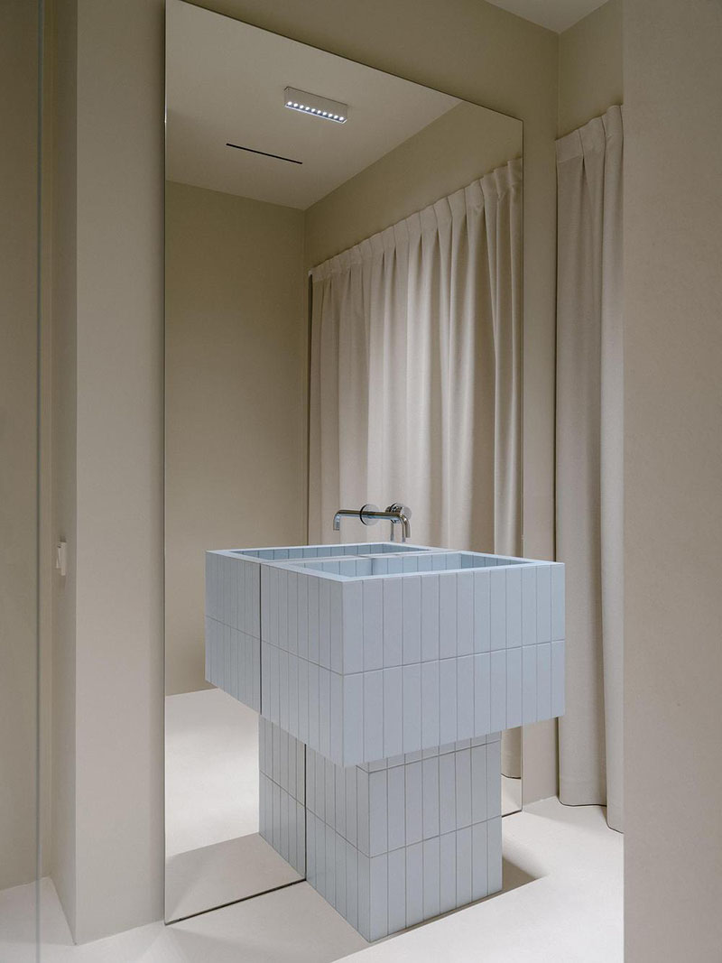 Arina Krisanova adapta el metabolismo japonés a su vivienda