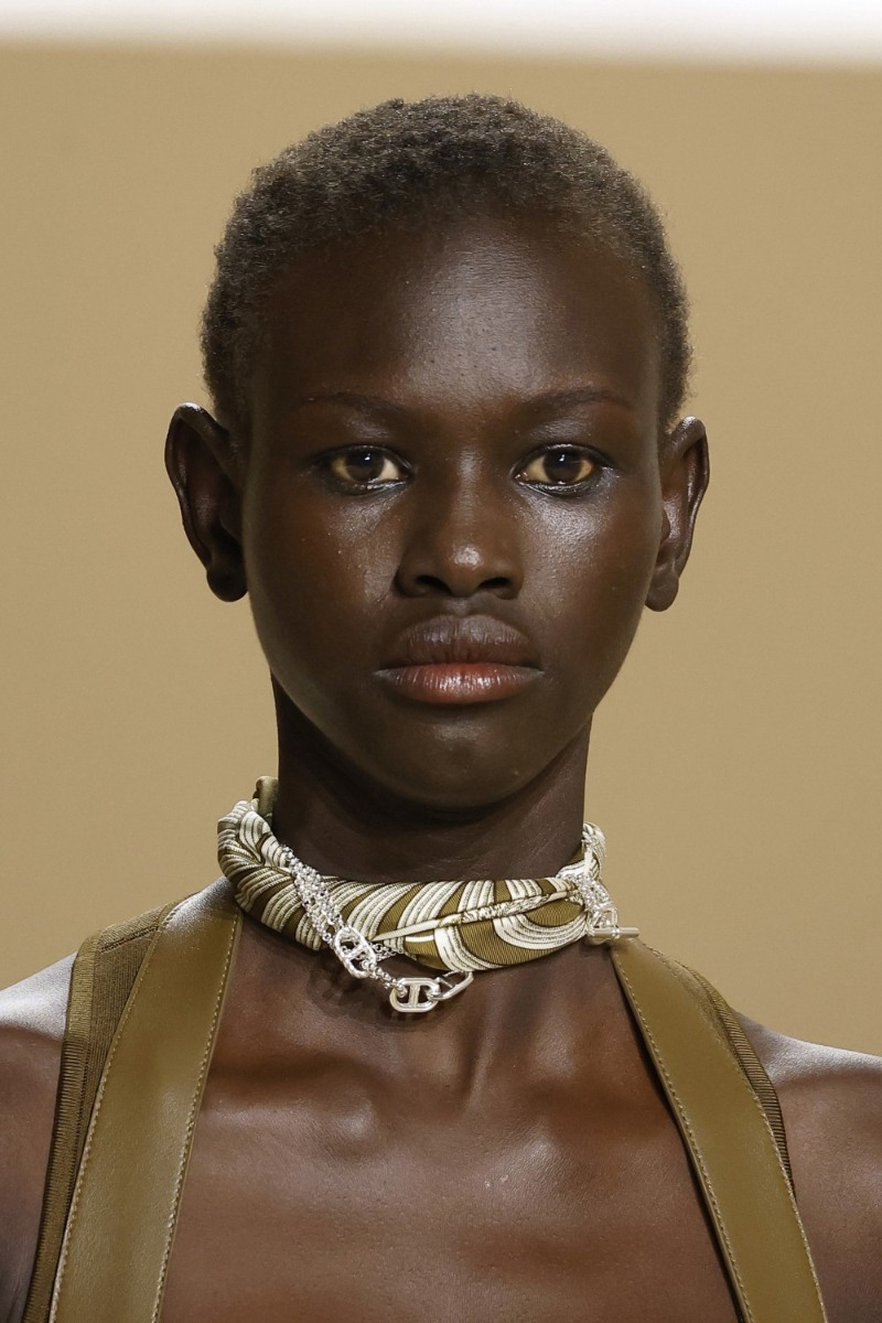 Regresa la piel mate, natural y sin brillo gracias a Hermès