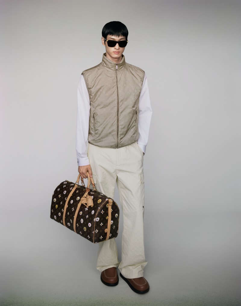 Pharrell reinventa el traje de Louis Vuitton para primavera