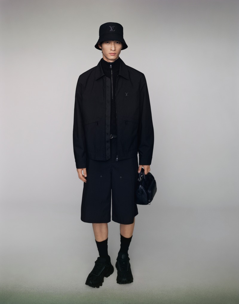 Pharrell reinventa el traje de Louis Vuitton para primavera