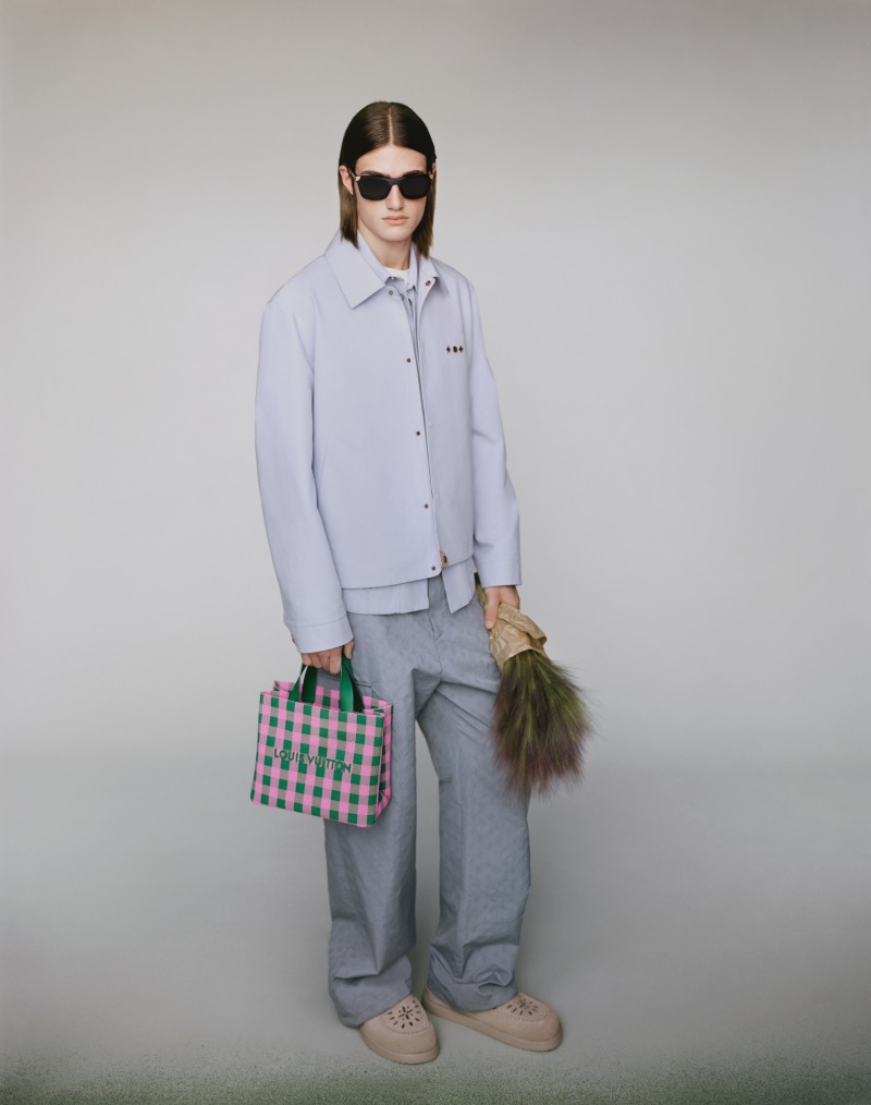 Pharrell reinventa el traje de Louis Vuitton para primavera