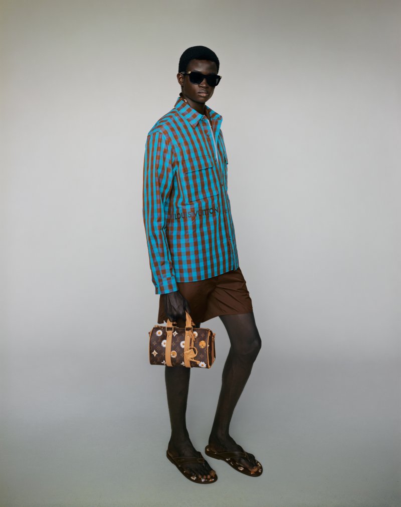 Pharrell reinventa el traje de Louis Vuitton para primavera