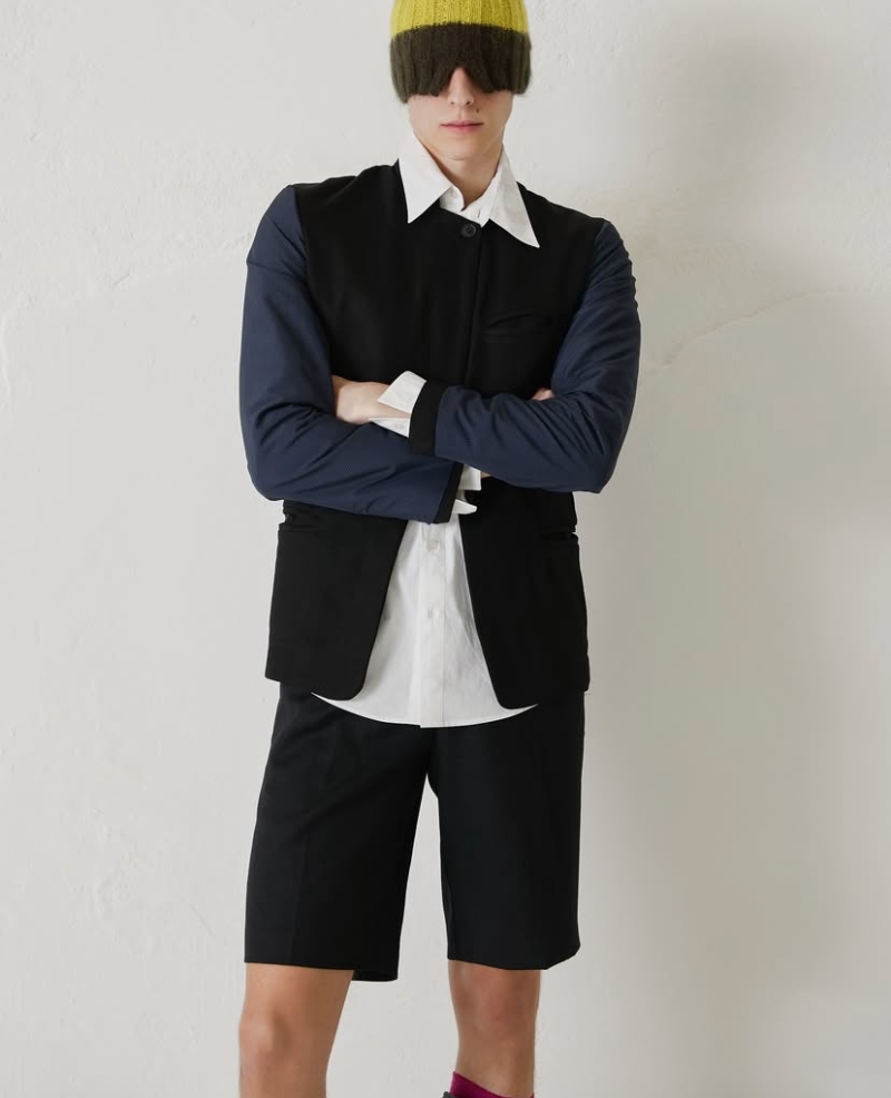 Carlota Barrera AW26: un armario heredado con sastrería