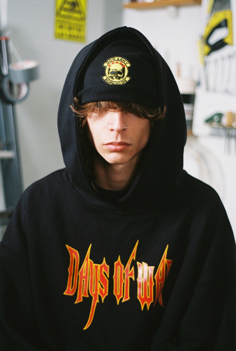 Days of War: streetwear español motivado por el conflicto