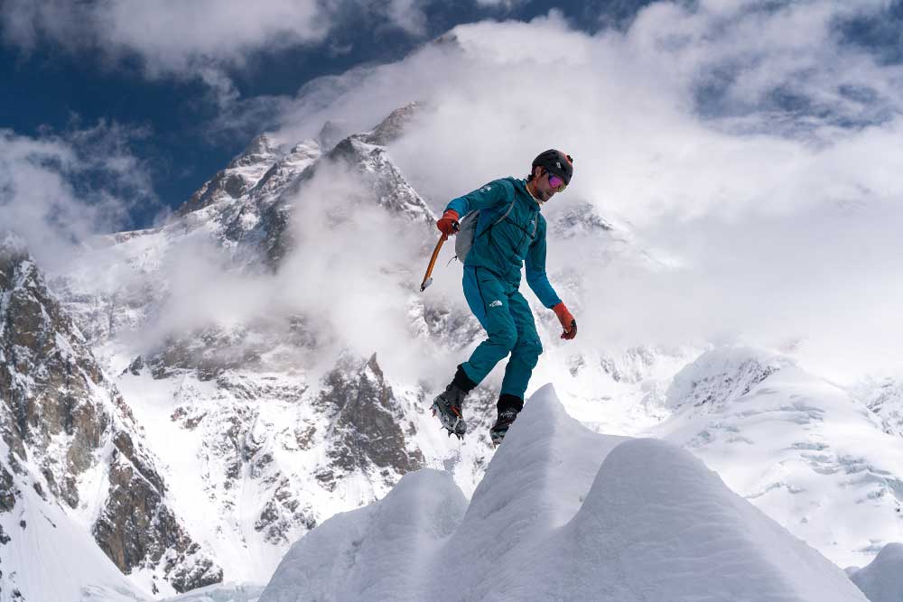 K2 Chasing Shadows: El récord de Benjamin Védrines con TNF