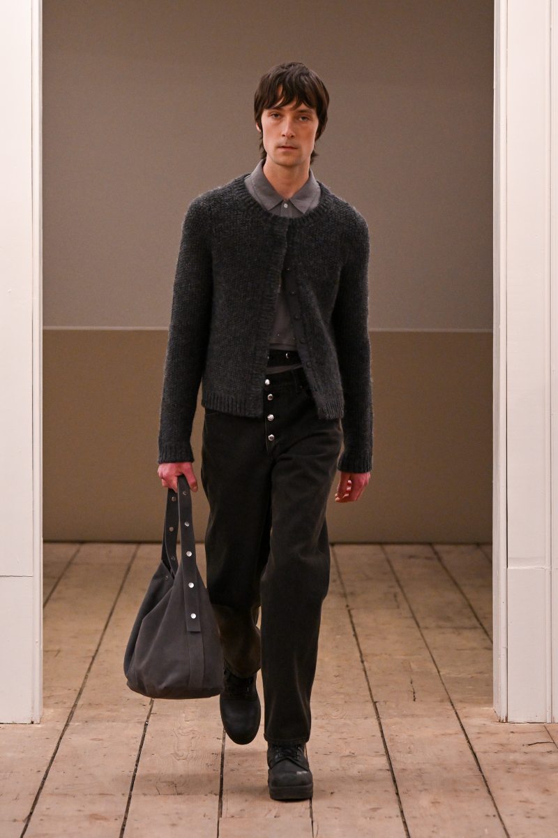 Eckhaus Latta se deja de fantasías y grandiosidad para fw26