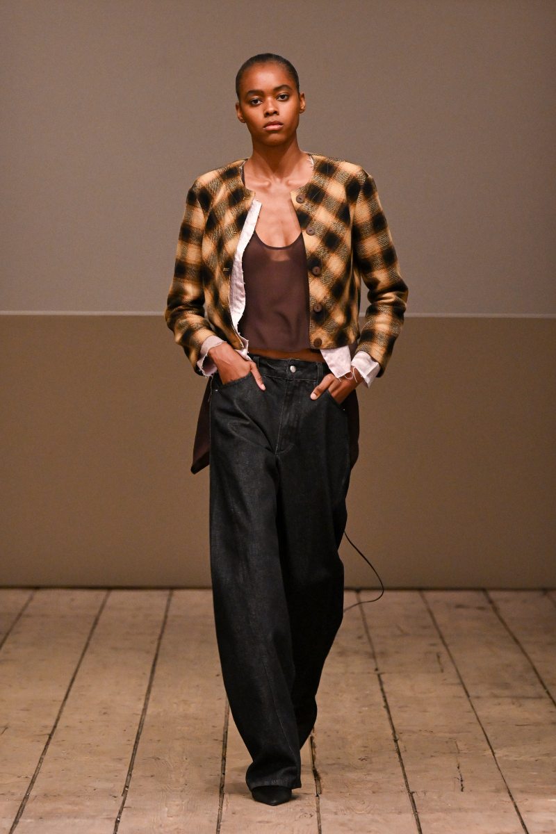 Eckhaus Latta se deja de fantasías y grandiosidad para fw26