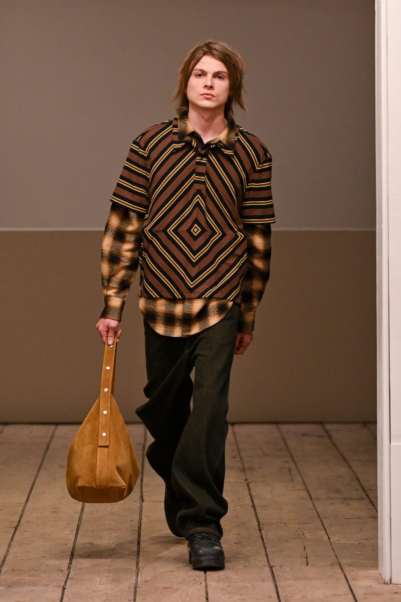 Eckhaus Latta se deja de fantasías y grandiosidad para fw26