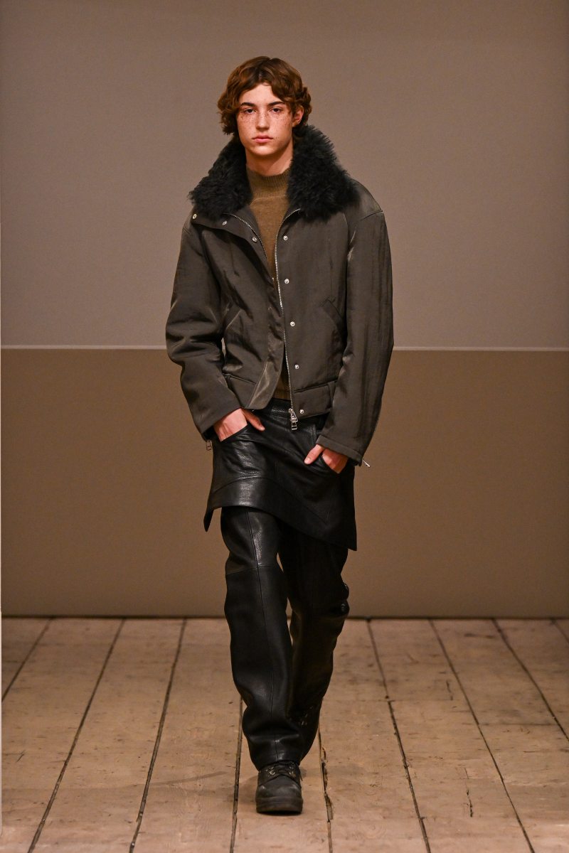 Eckhaus Latta se deja de fantasías y grandiosidad para fw26