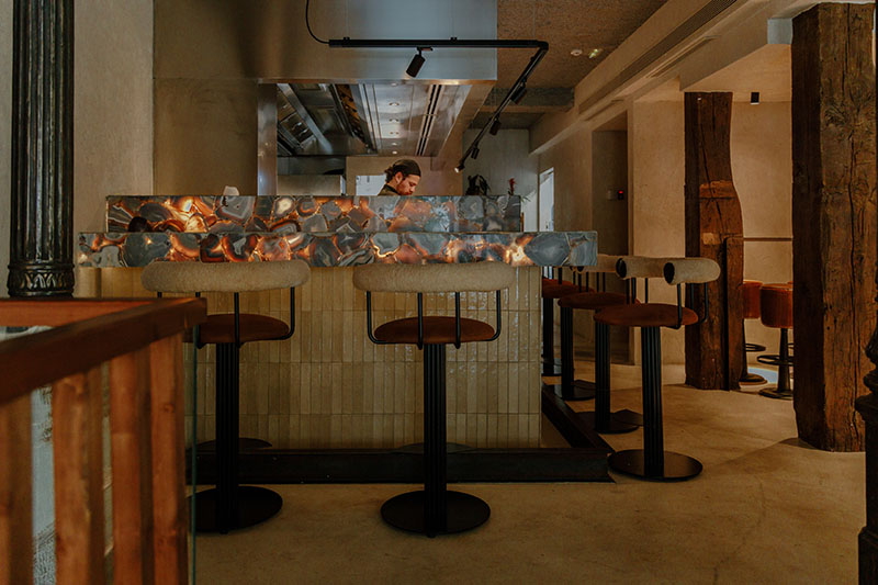 El Coleccionista y Persimmon's cambian de barra por un mes