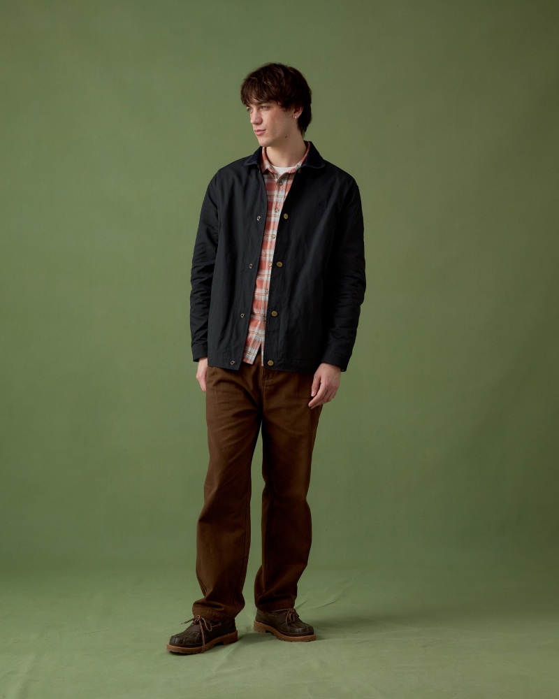 Fera moderniza (y urbaniza) el estilo campestre británico