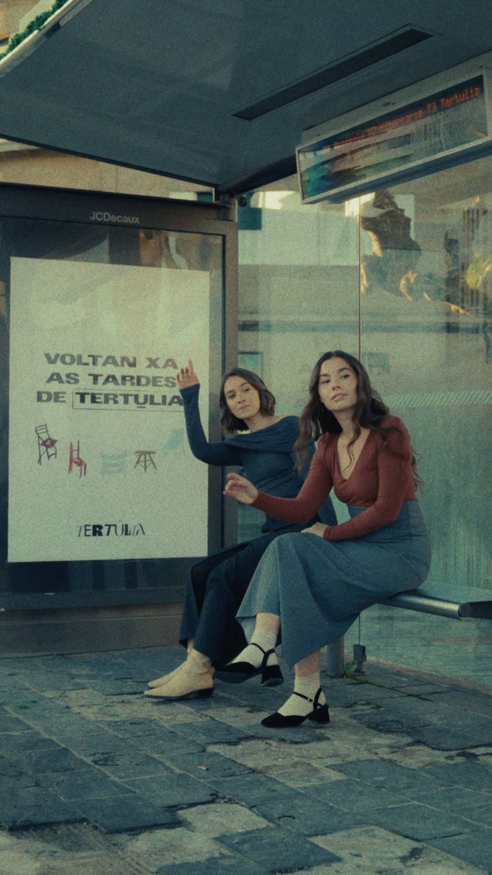 Fillas de Cassandra es el dúo gallego de folk futurista