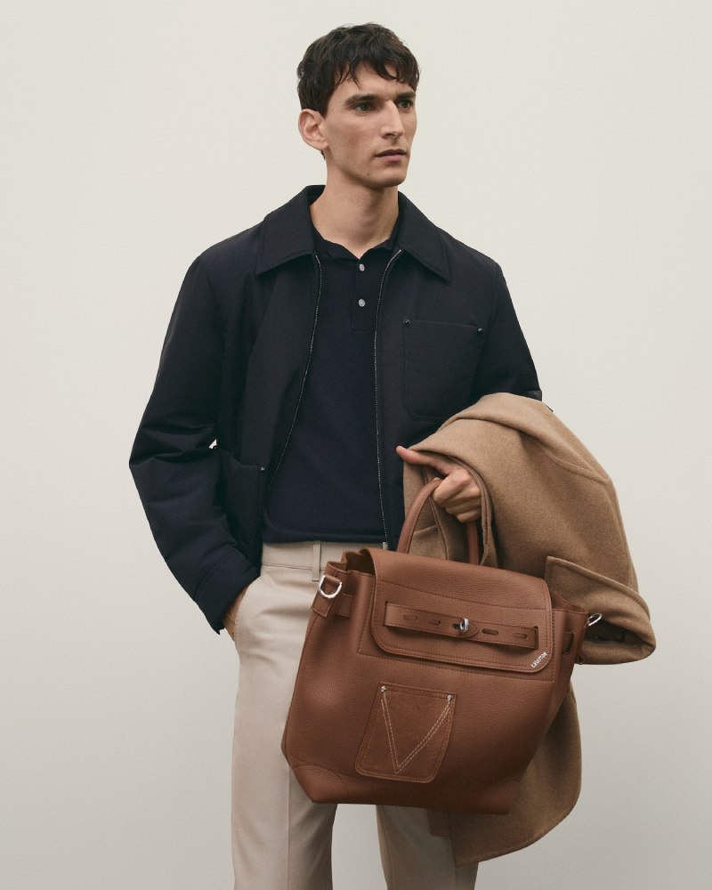 Pharrell estrena el fondo de armario ideal para un LV Trunk