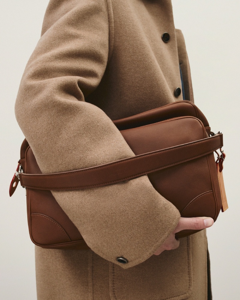 Pharrell estrena el fondo de armario ideal para un LV Trunk