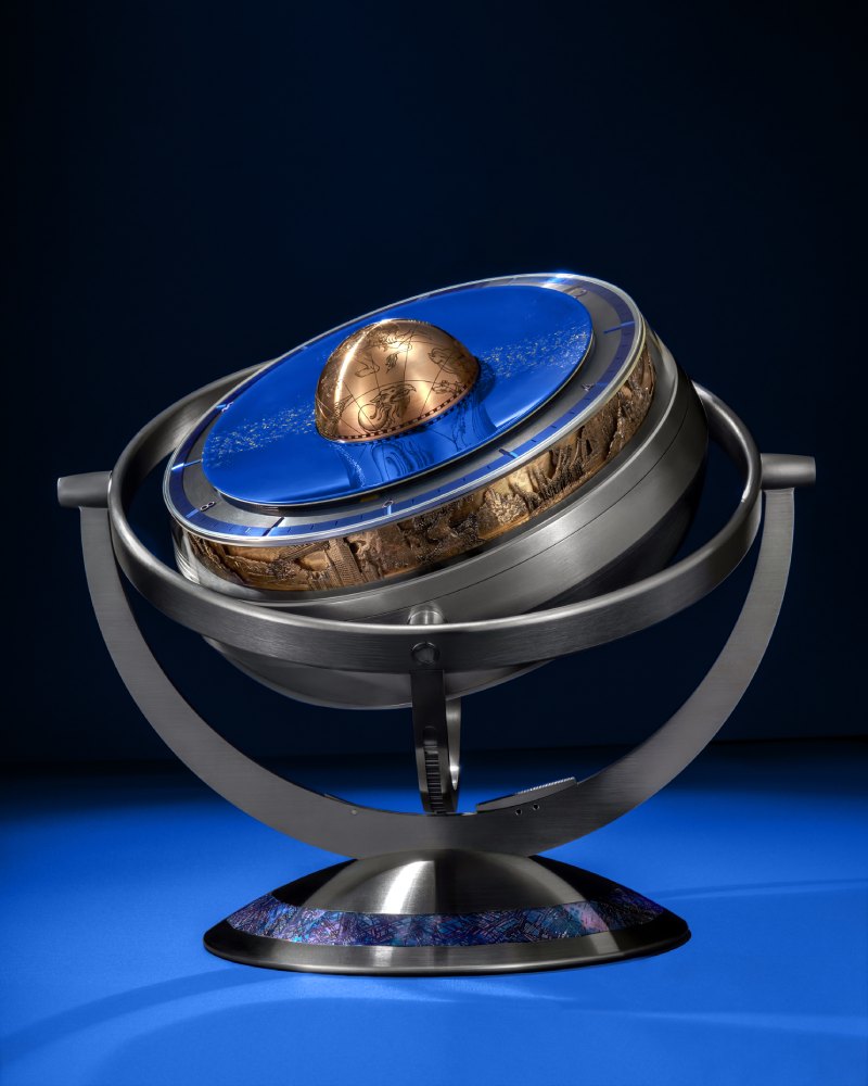 Louis Vuitton y De Bethune estrenan dos relojes para 2026