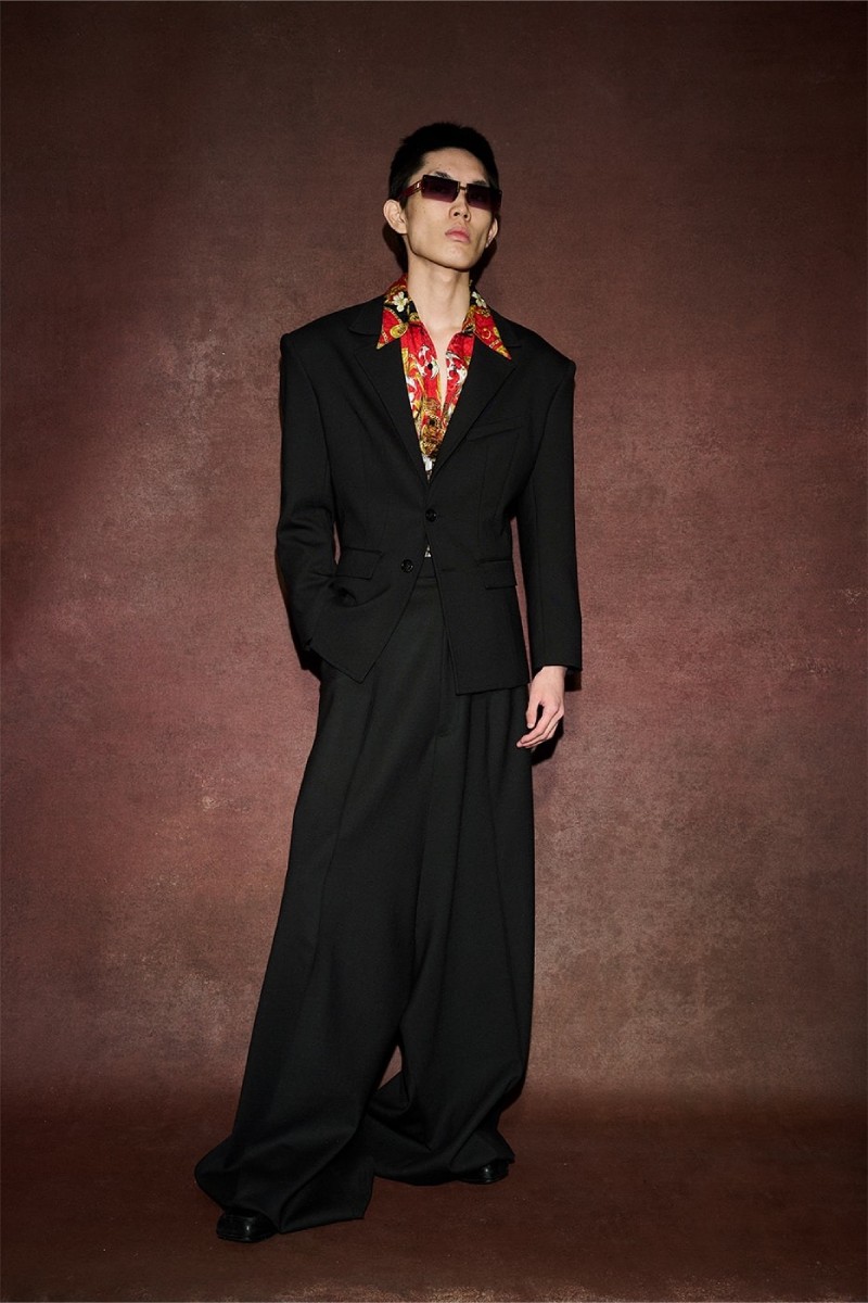 Luu Dan ahora viste al nuevo rico hortera que lo logró