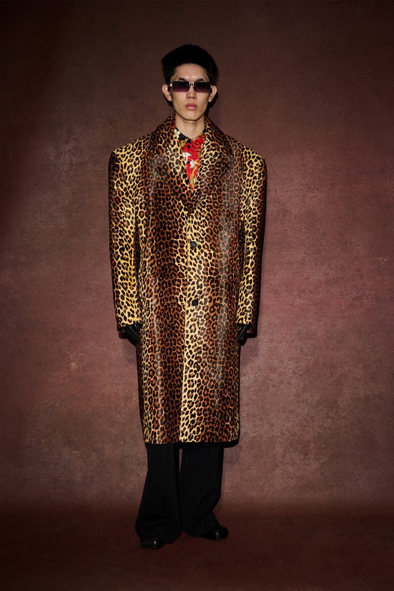 Luu Dan ahora viste al nuevo rico hortera que lo logró