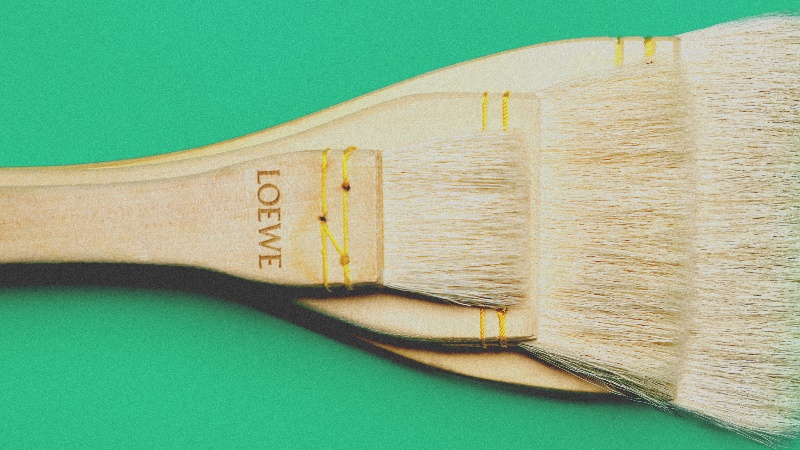 Los trabajadores del Museo Nacional del Prado visten Loewe