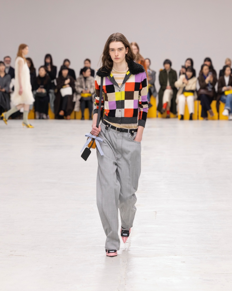 Onitsuka Tiger explora un armario liminal para fw26