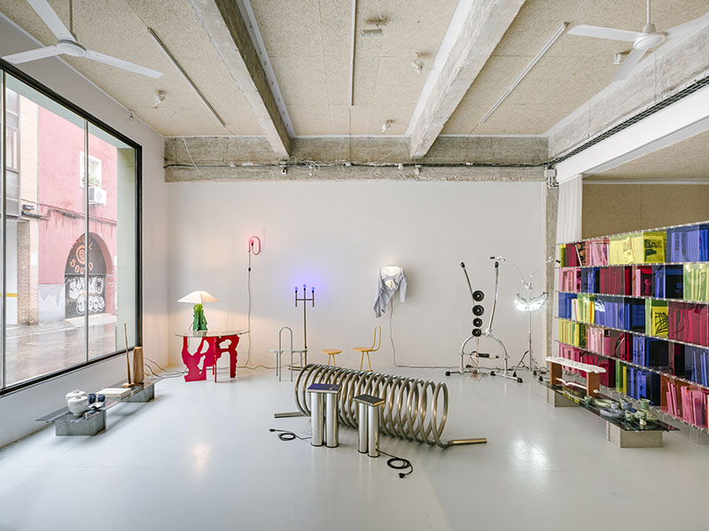 Peso y Presencia se instala en el espacio de Moneo Brock