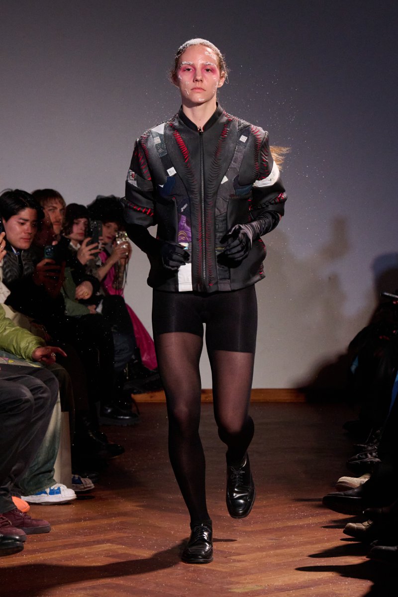 Plngns expande su armario vanguardista y upcycled para fw26