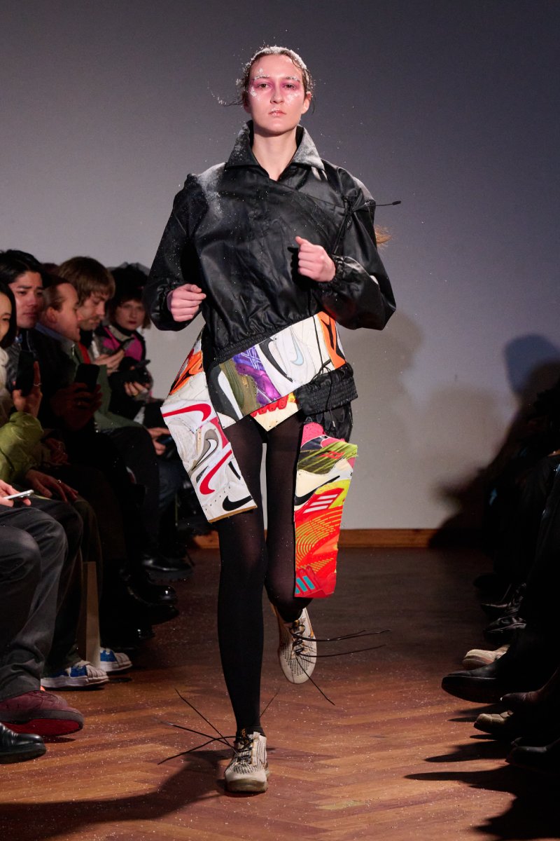 Plngns expande su armario vanguardista y upcycled para fw26